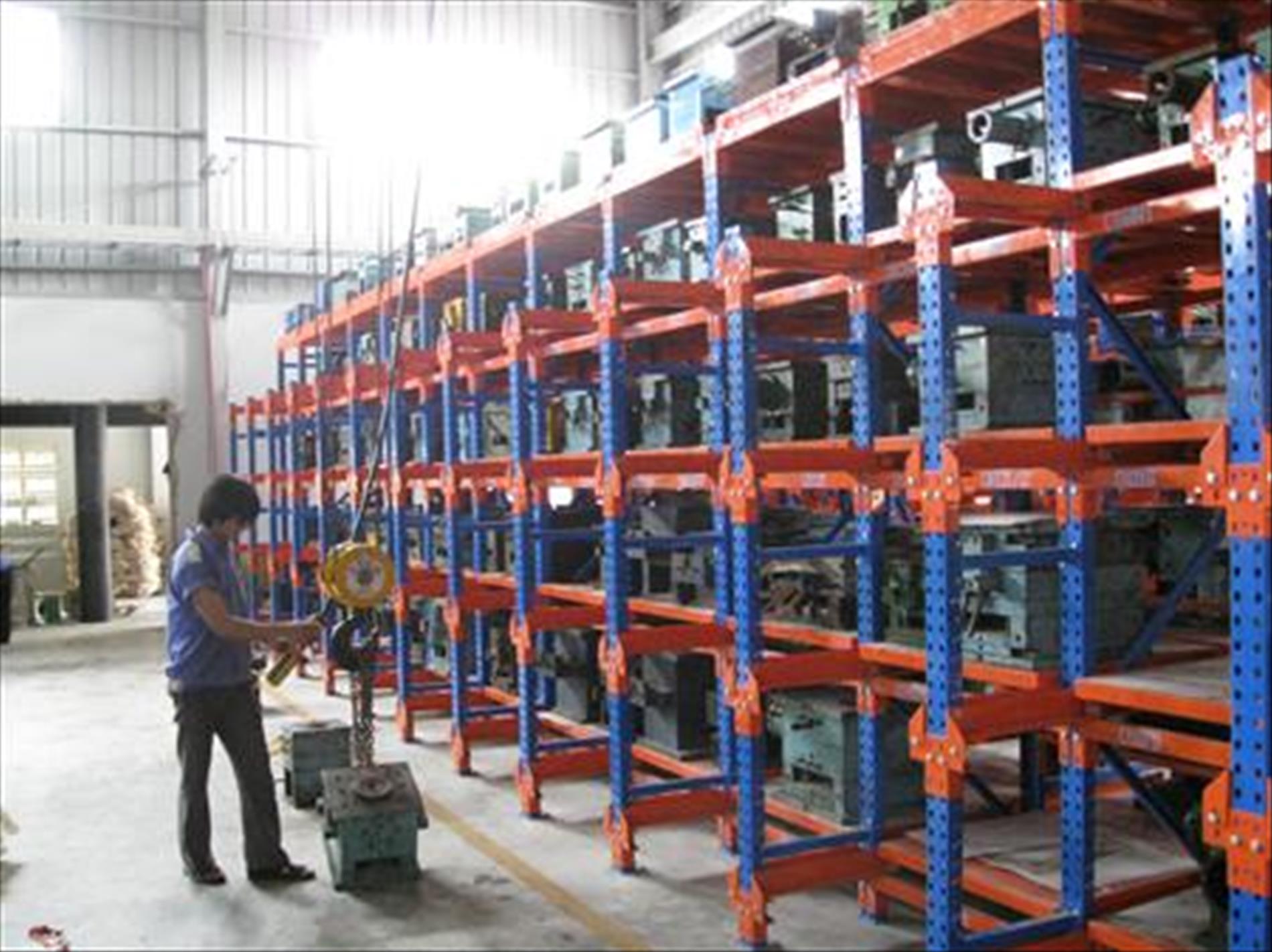 Kệ khuôn,  sản phẩm mới của Cơ Khí Việt
