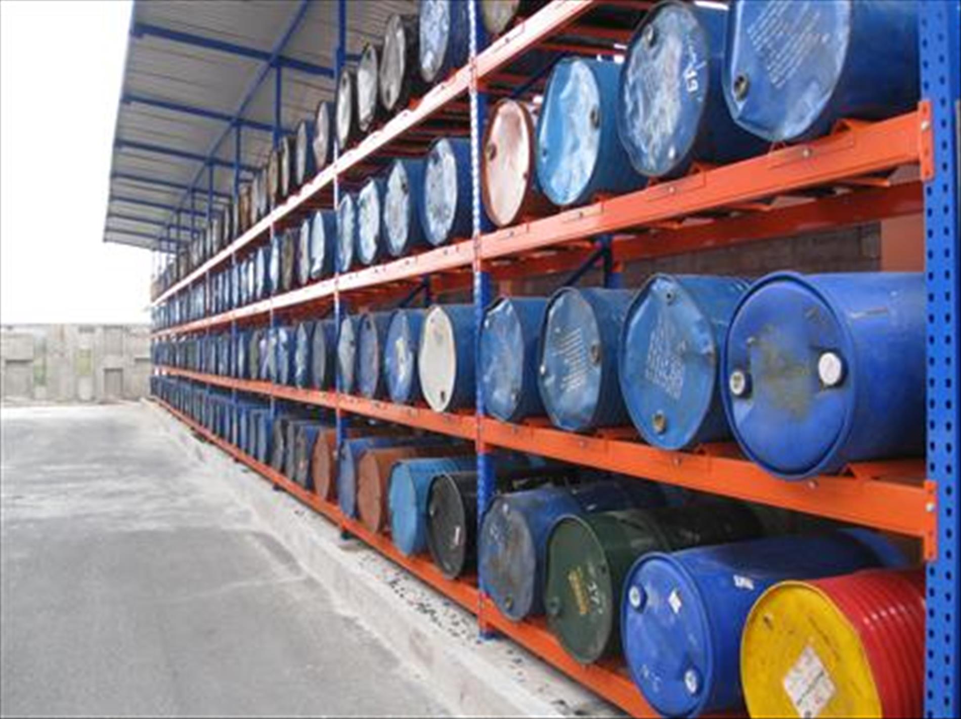 Kệ thép Kệ thép, chứa thùng phuy